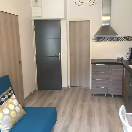 Les Meublés De Luchon - La Perle Bleue - Centre Luchon, Beau T2, 2 à 4 Personnes, Wifi
