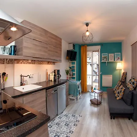 Les Meubles De Luchon - La Perle Bleue - Centre Luchon, Beau T2, 2 A 4 Personnes, Wifi Lägenhet Bagnères-de-Luchon