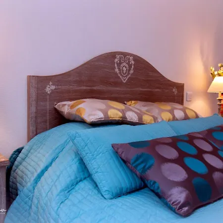 Lägenhet Les Meubles De Luchon - La Perle Bleue - Centre Luchon, Beau T2, 2 A 4 Personnes, Wifi Bagnères-de-Luchon