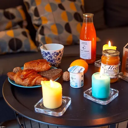 Lägenhet Les Meubles De Luchon - La Perle Bleue - Centre Luchon, Beau T2, 2 A 4 Personnes, Wifi Bagnères-de-Luchon