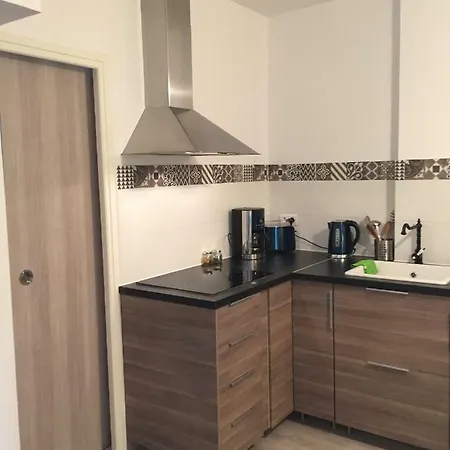 Les Meubles De Luchon - La Perle Bleue - Centre Luchon, Beau T2, 2 A 4 Personnes, Wifi Bagneres-de-Luchon