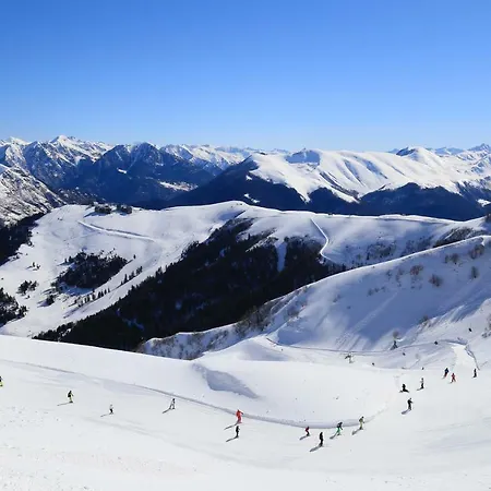 Les Meubles De Luchon - La Perle Bleue - Centre Luchon, Beau T2, 2 A 4 Personnes, Wifi *