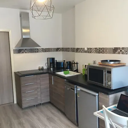 Les Meublés De Luchon - La Perle Bleue - Centre Luchon, Beau T2, 2 à 4 Personnes, Wifi *